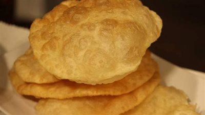 طريقة عمل خبز البوري على أصولها